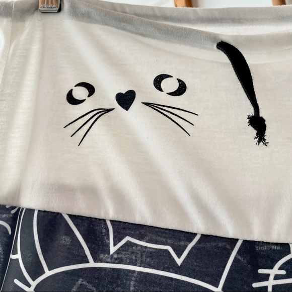 The CAT’S PAJAMA pants, large, $12 - Picture 11 of 12